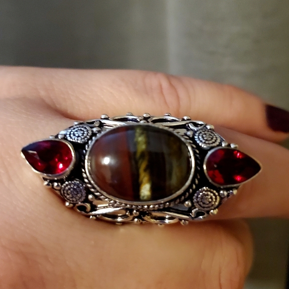 New Iron Tiger Eye and Garnet 925 Silver Ring. - Picture 6 of 7